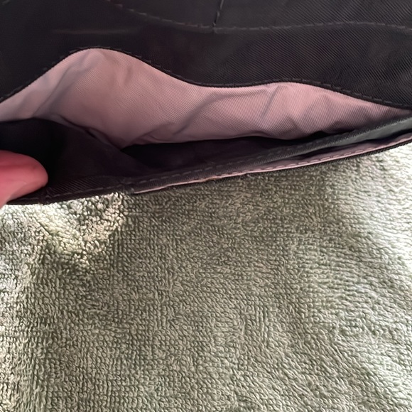 Kipling Dark Green Wallet EUC - Picture 6 of 6